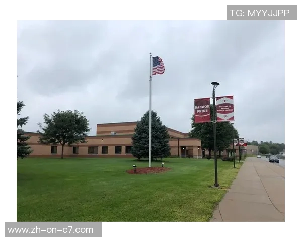 安溪足球球星逐梦绿茵展现家乡力量引领青年奋勇前行 安溪足球球星逐梦绿茵展现家乡力量引领青年奋勇前行